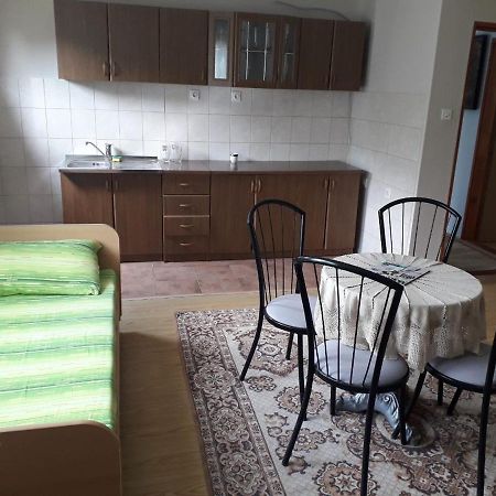 Prenociste Vitas Bed & Breakfast Miljevina Eksteriør bilde