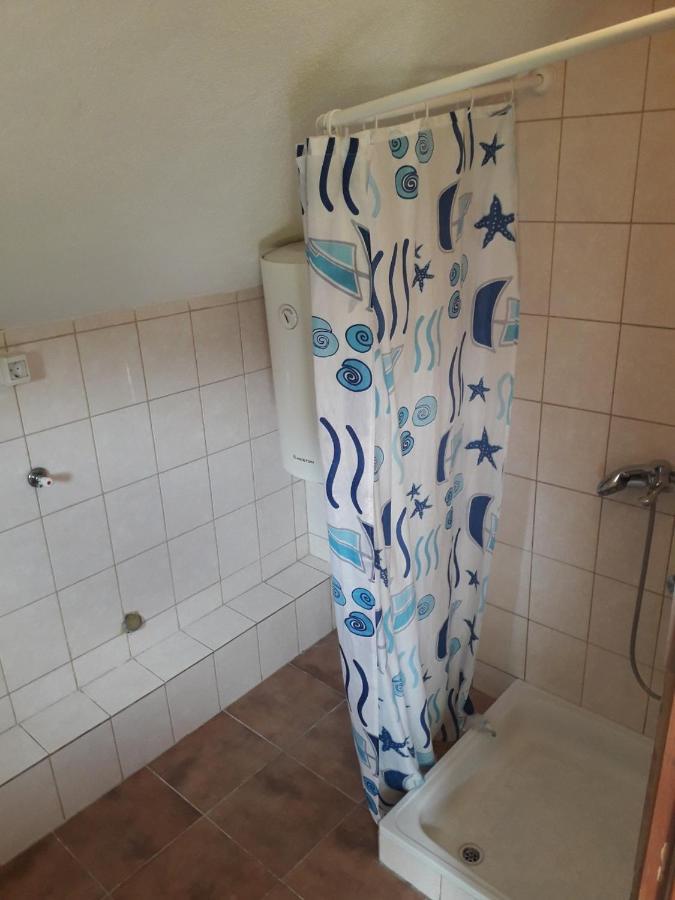 Prenociste Vitas Bed & Breakfast Miljevina Eksteriør bilde