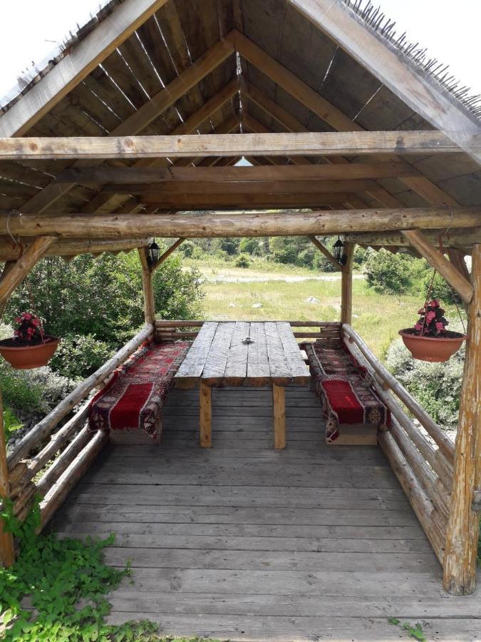 Prenociste Vitas Bed & Breakfast Miljevina Eksteriør bilde