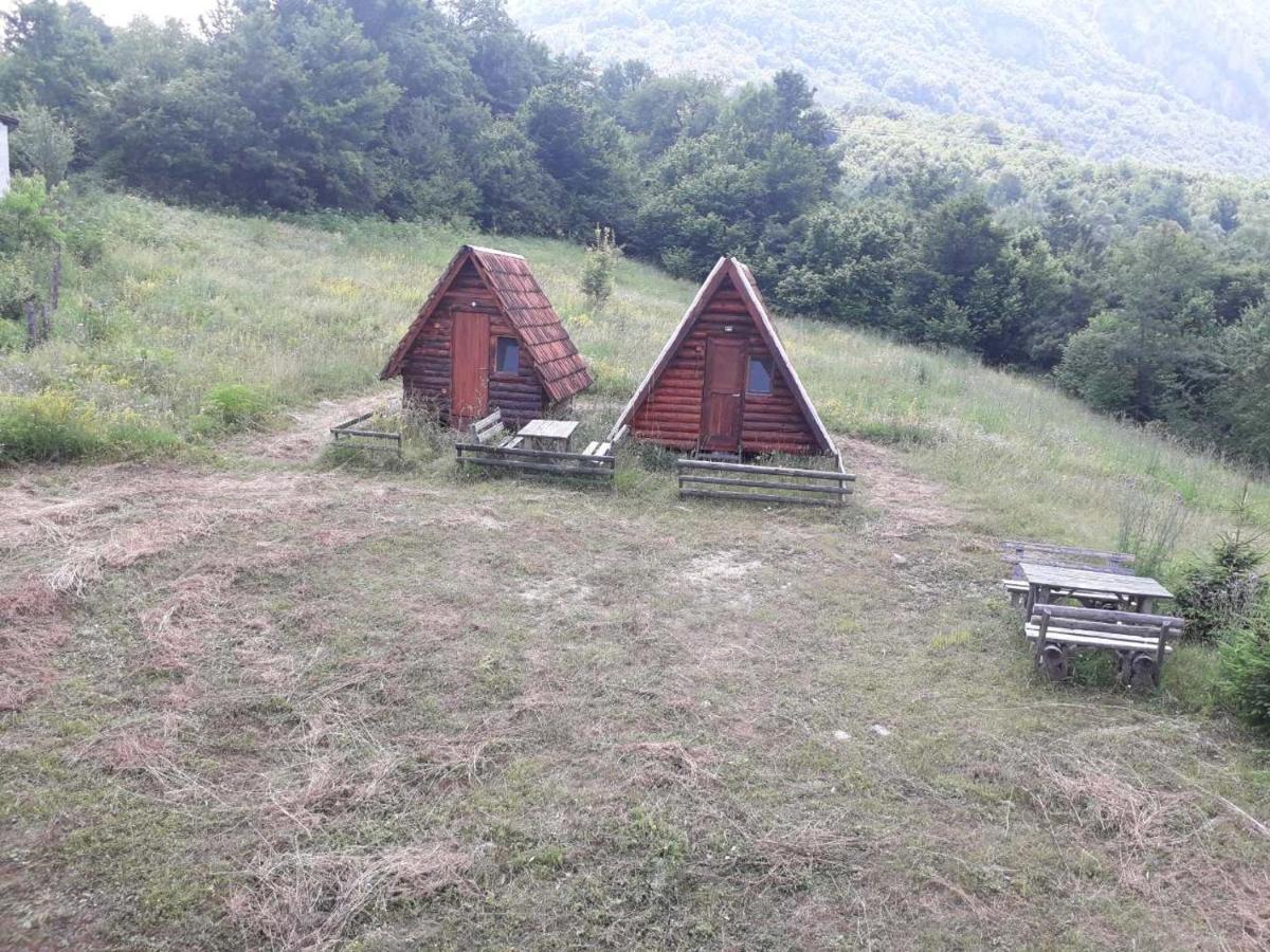 Prenociste Vitas Bed & Breakfast Miljevina Eksteriør bilde